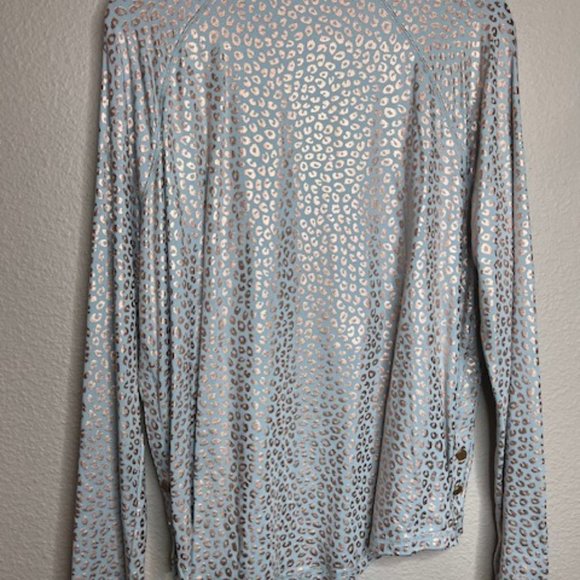 Zuda Foil Printed Baby Blue Pullover with Rose Gold Animal Detail XL - Picture 9 of 15